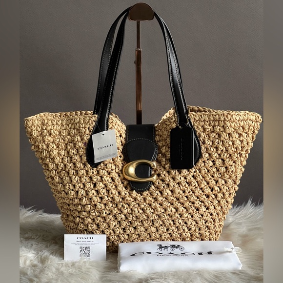 CA034 - Coach Small Tote - Picture 11 of 12